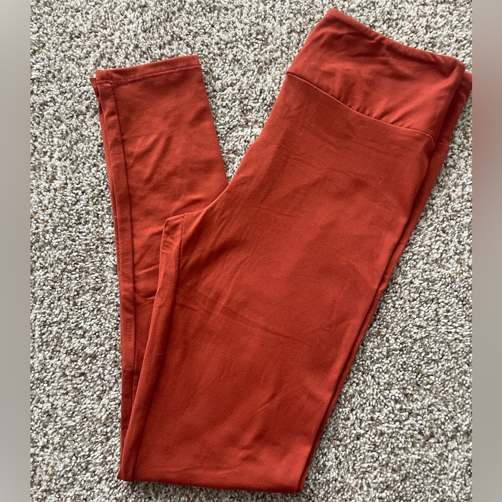 NWOT OS Rust Colored LulaRoe Leggings